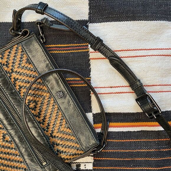 Elliott Lucca leather Crossbody Shoulder Bag Purse. Excellent Shape! Boho. - Picture 8 of 9